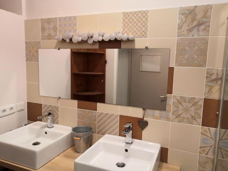 Maison Avec Piscine Dans Village Provencal. Courthézon Zewnętrze zdjęcie
